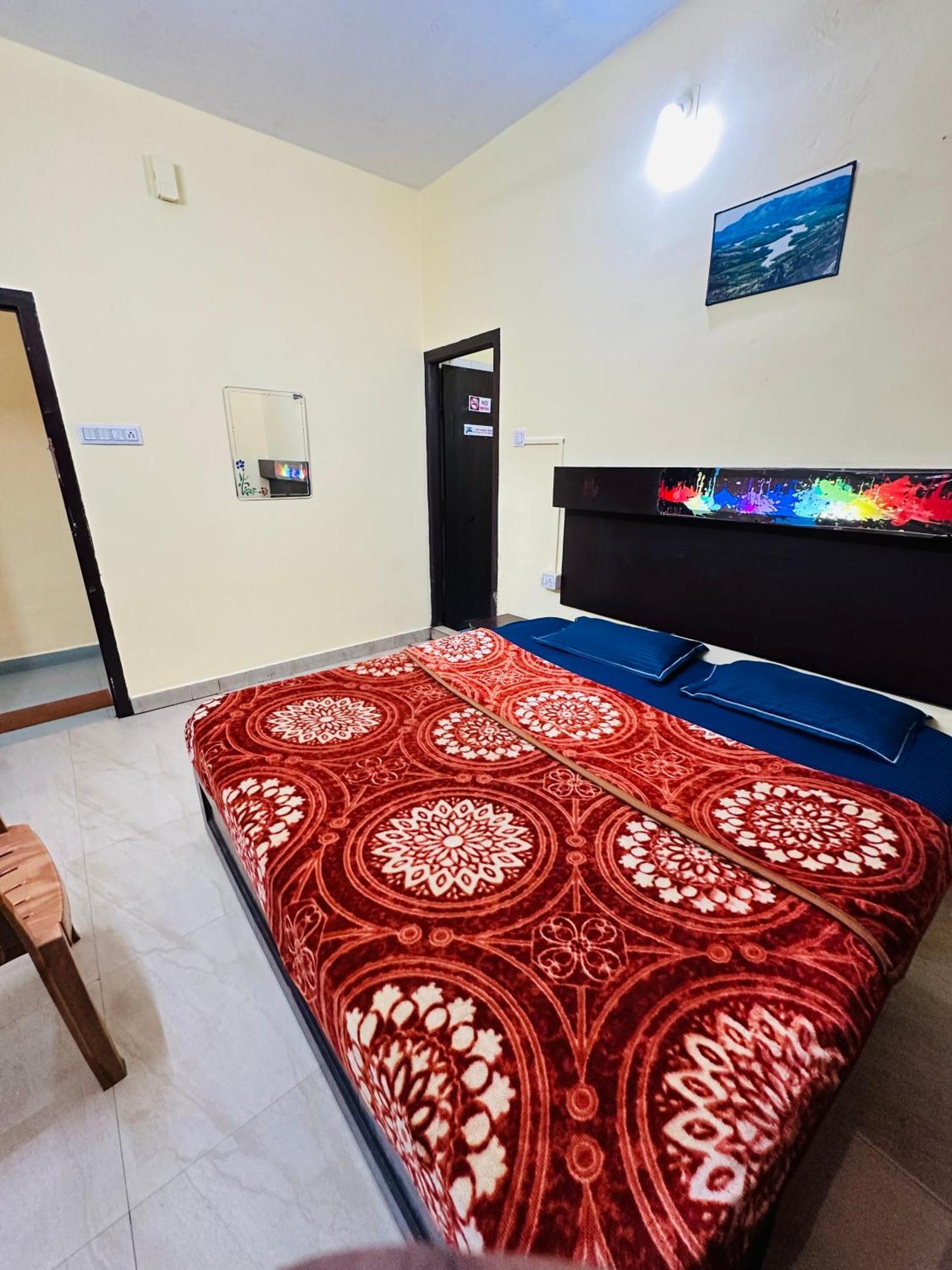 G Mount Budget Stay Муннар Экстерьер фото