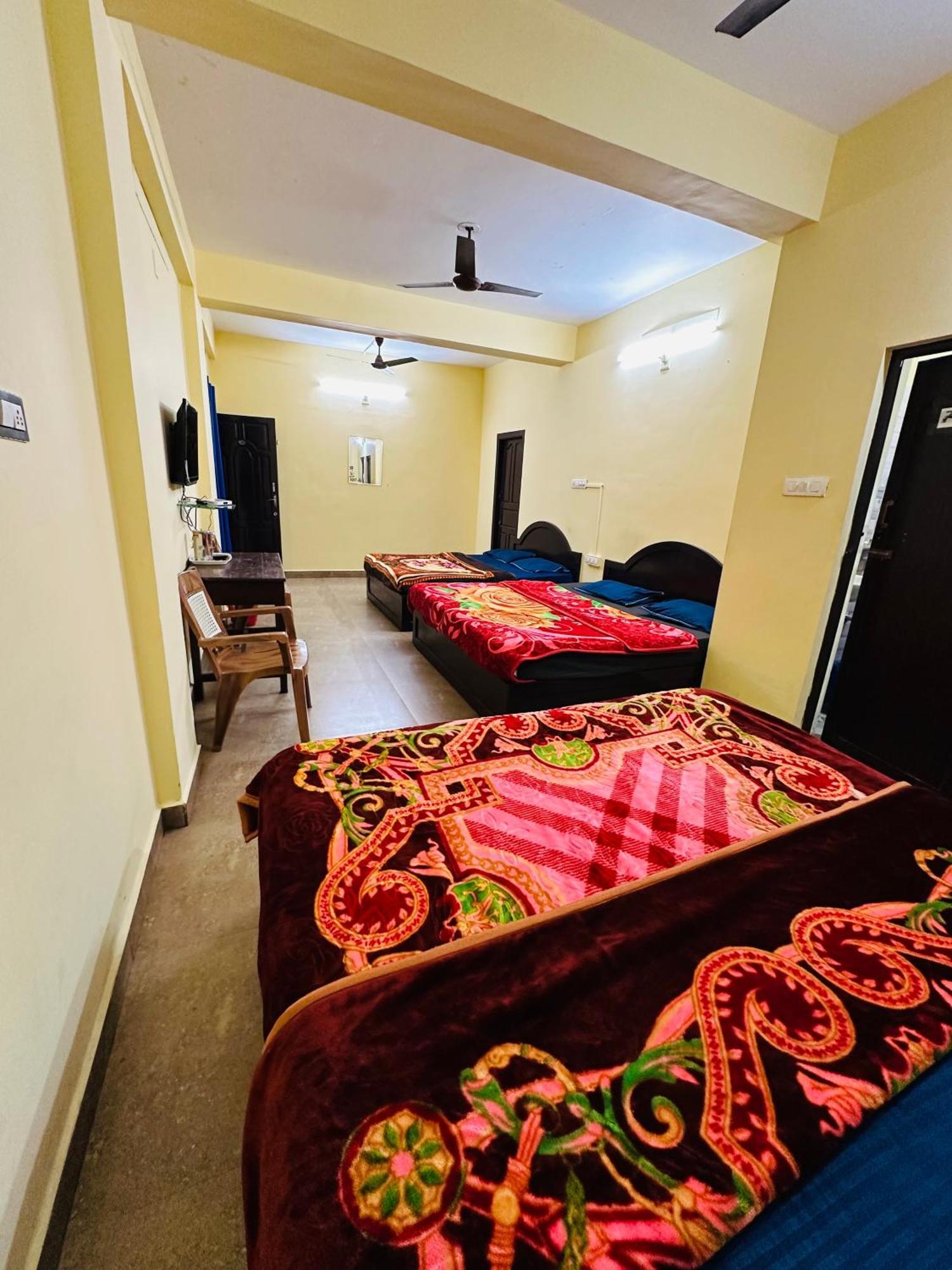 G Mount Budget Stay Муннар Экстерьер фото