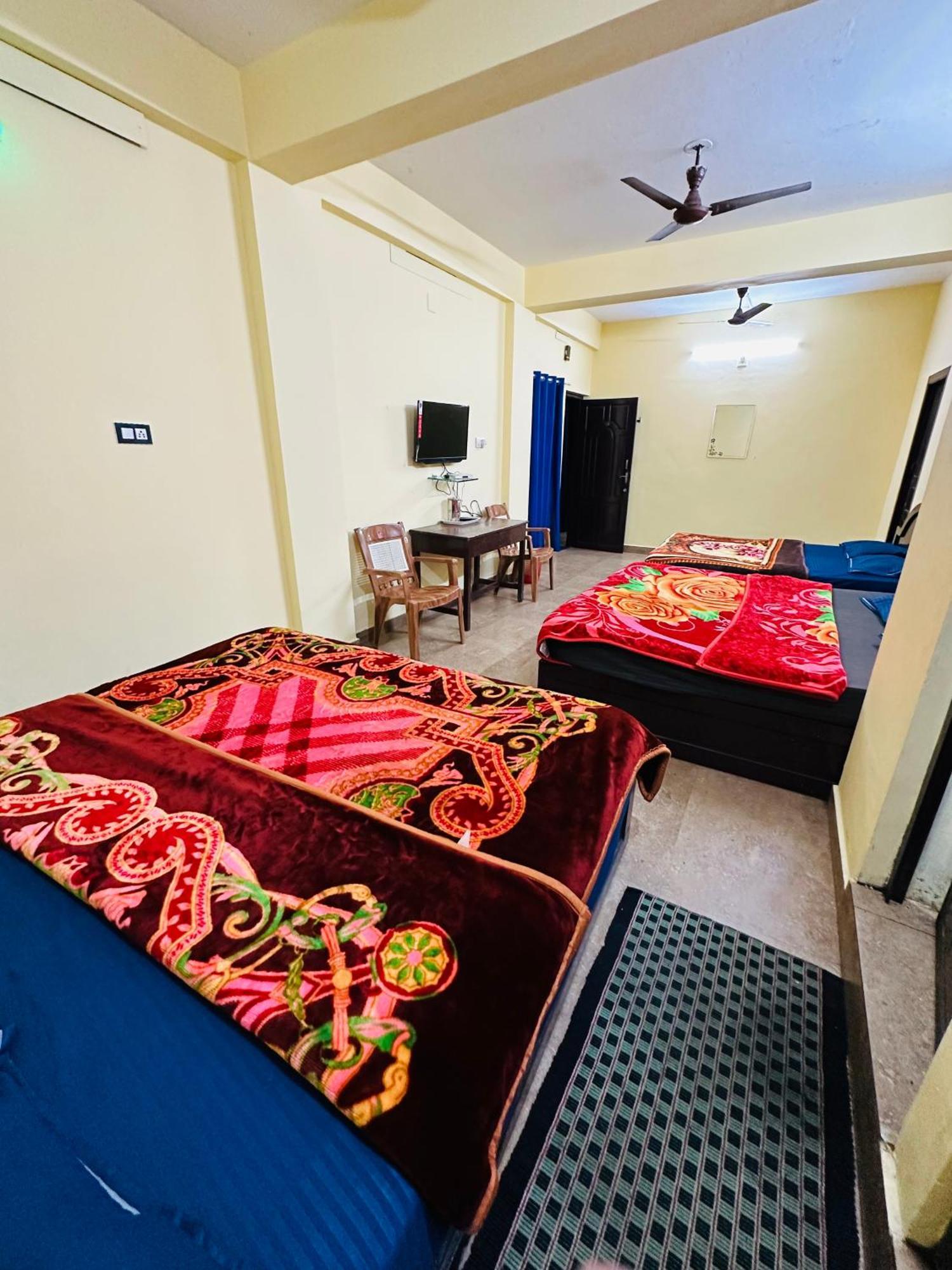 G Mount Budget Stay Муннар Экстерьер фото