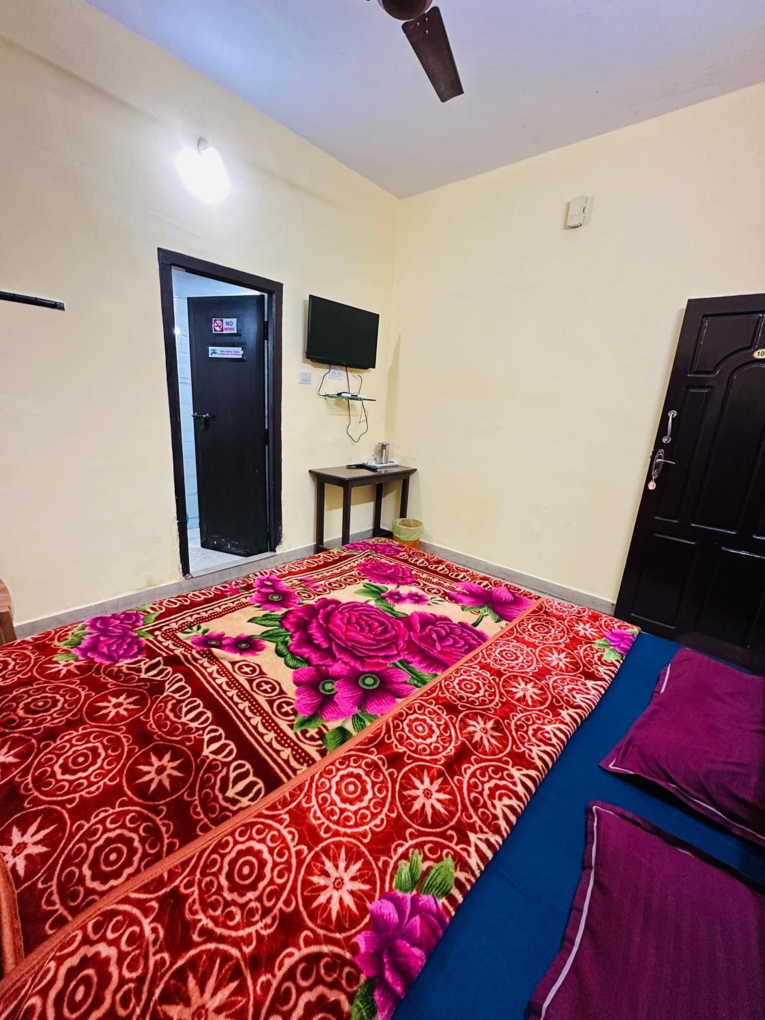 G Mount Budget Stay Муннар Экстерьер фото